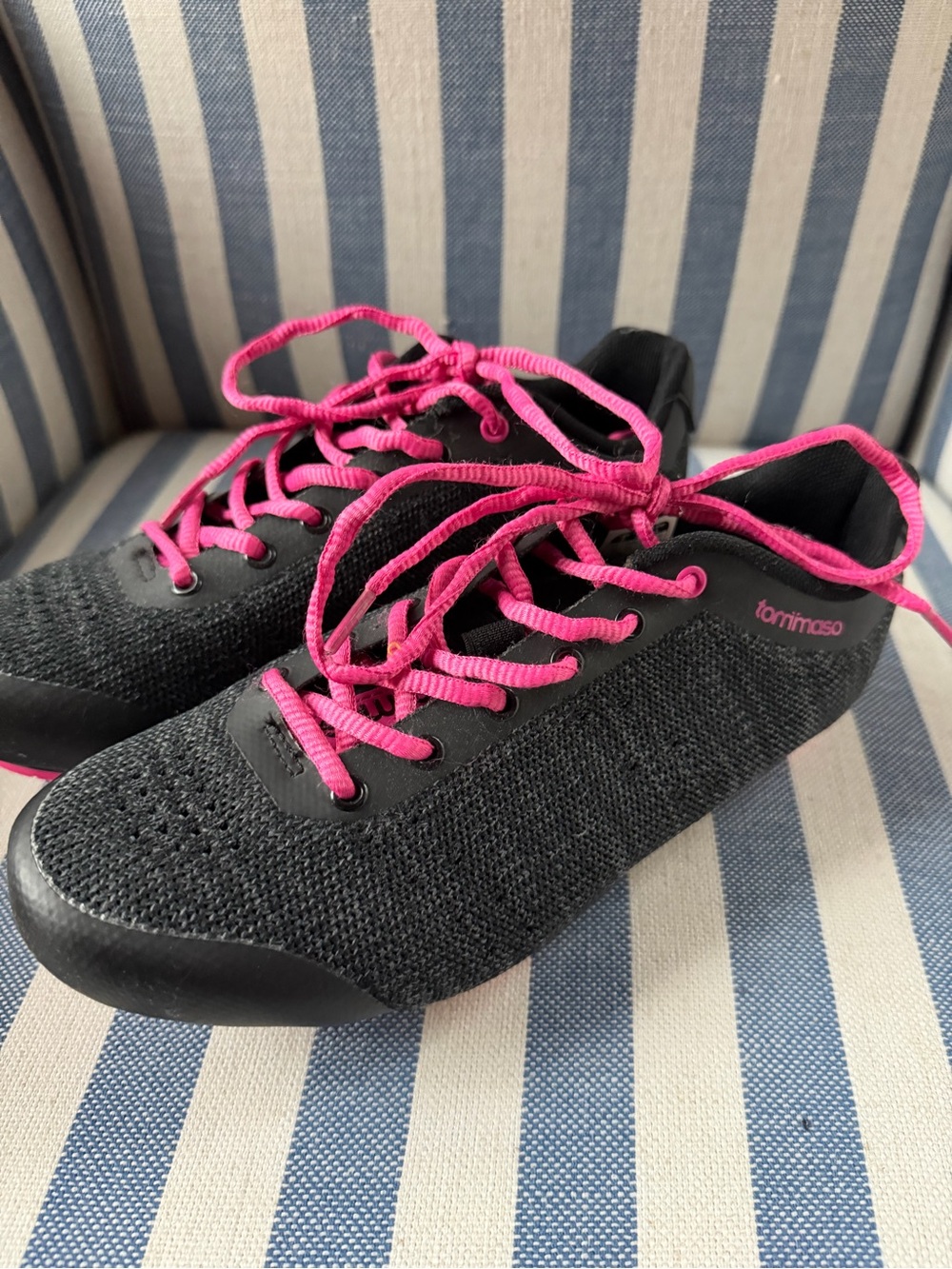 Tommaso Women's Black clip in for bike and peloton